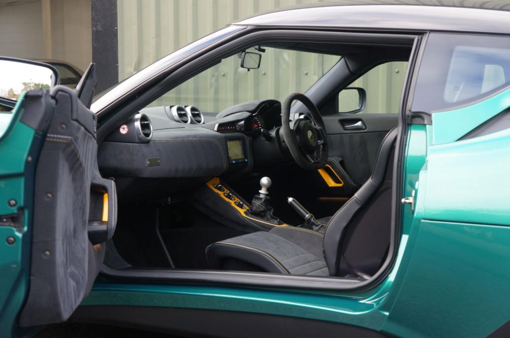 LOTUS EVORA