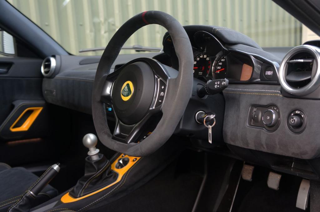 LOTUS EVORA