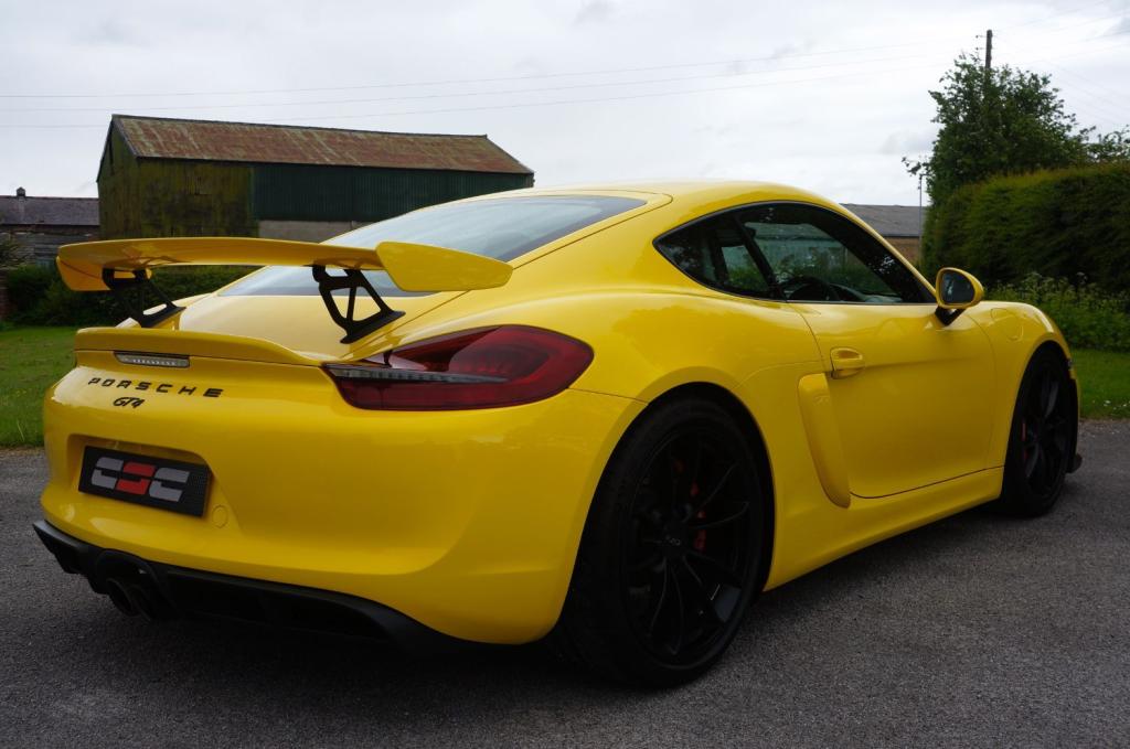 PORSCHE CAYMAN