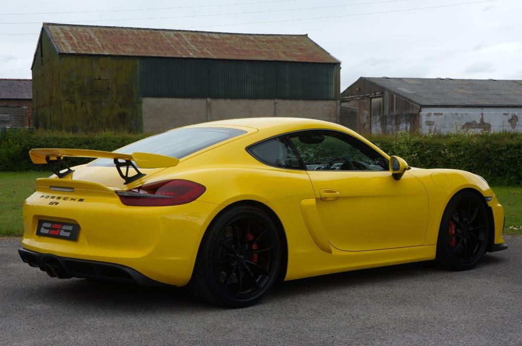 PORSCHE CAYMAN
