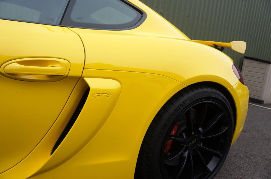 PORSCHE CAYMAN