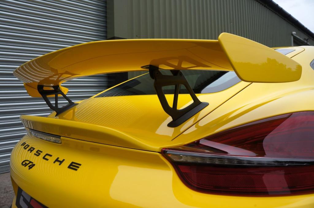 PORSCHE CAYMAN