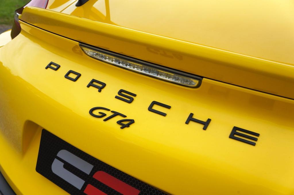 PORSCHE CAYMAN