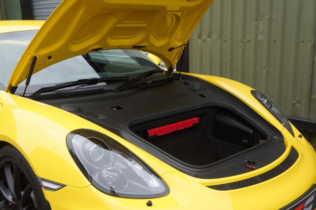 PORSCHE CAYMAN