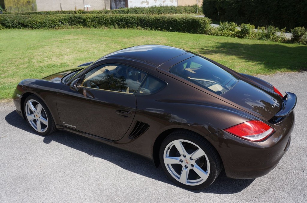 PORSCHE CAYMAN