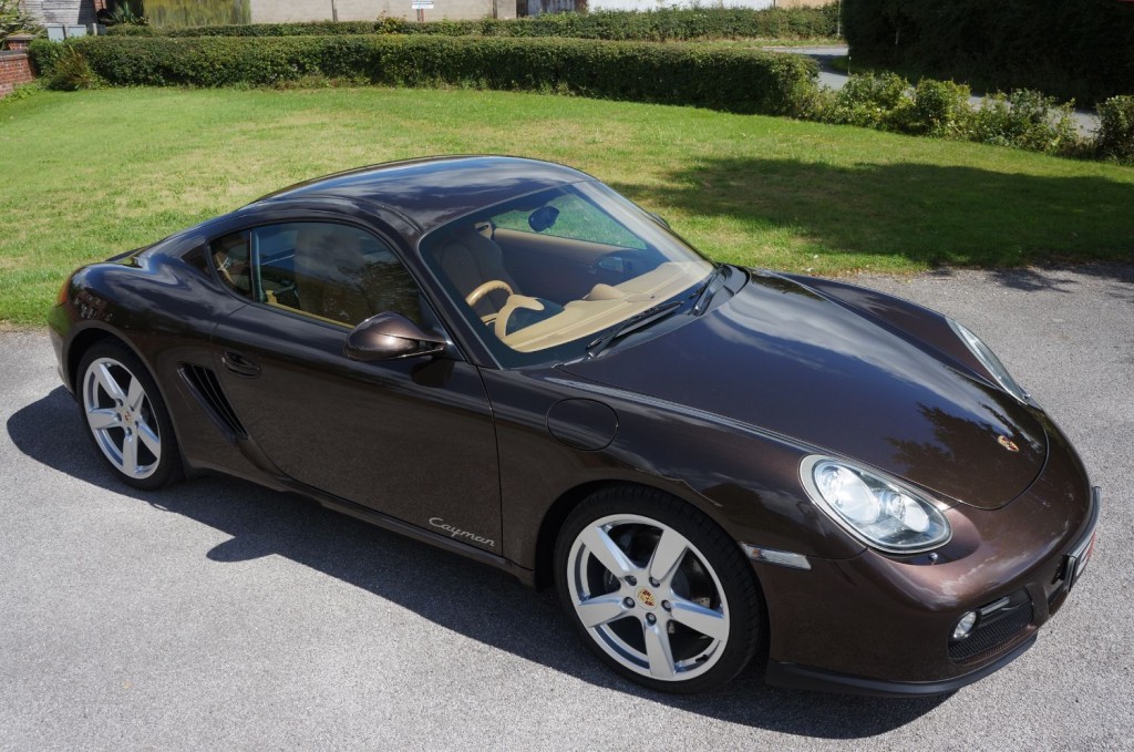 PORSCHE CAYMAN