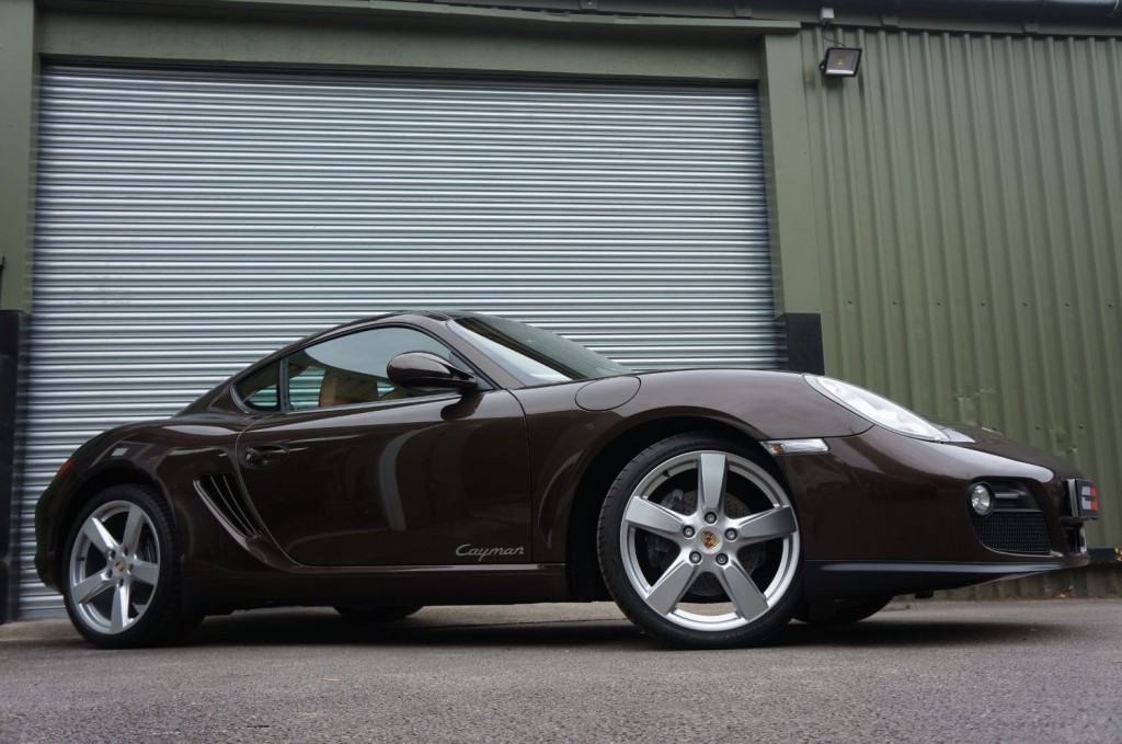 PORSCHE CAYMAN