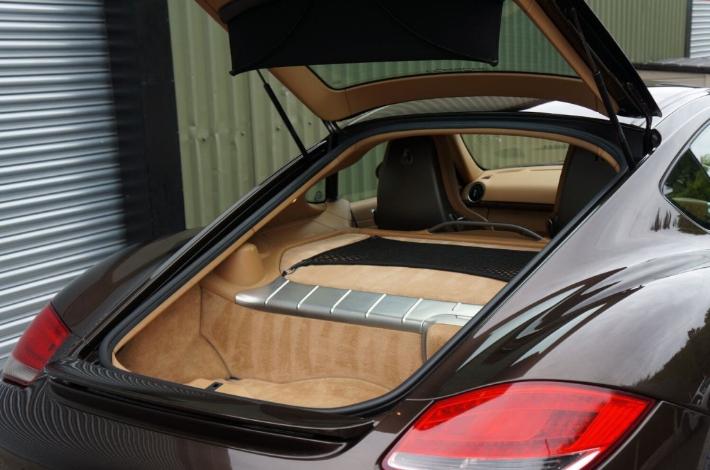PORSCHE CAYMAN