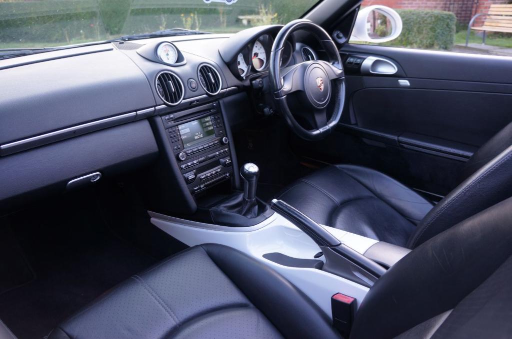 PORSCHE BOXSTER