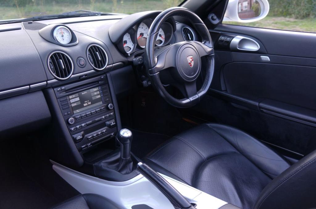 PORSCHE BOXSTER
