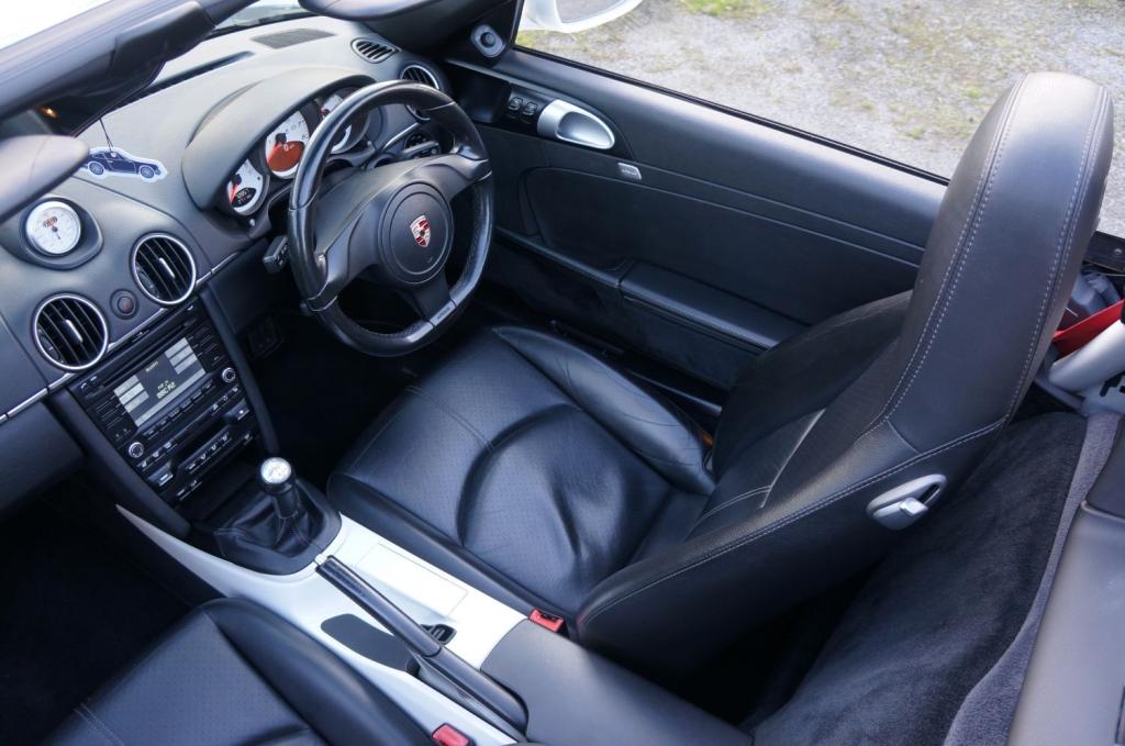 PORSCHE BOXSTER
