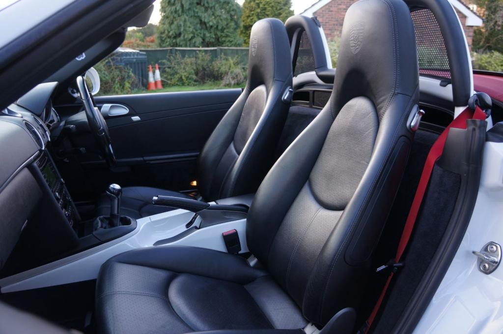 PORSCHE BOXSTER