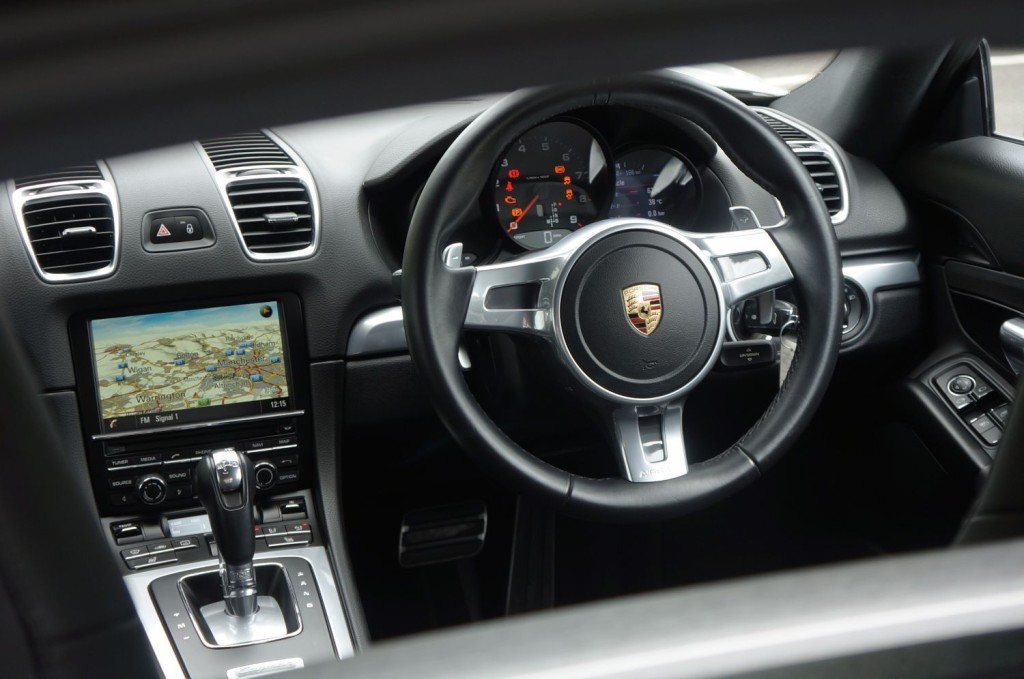 PORSCHE CAYMAN