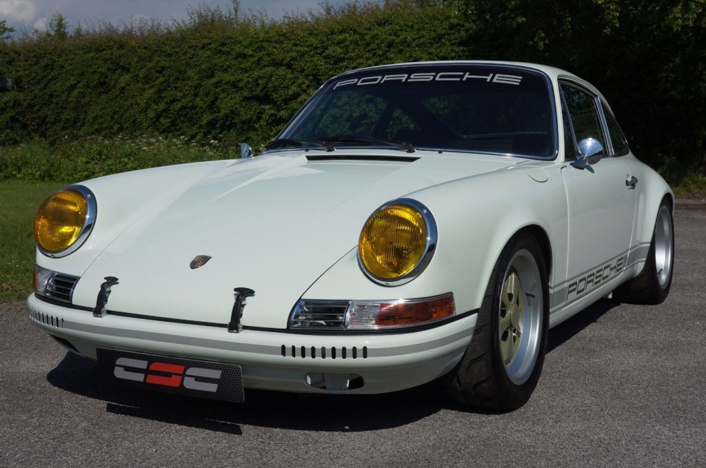 PORSCHE 911