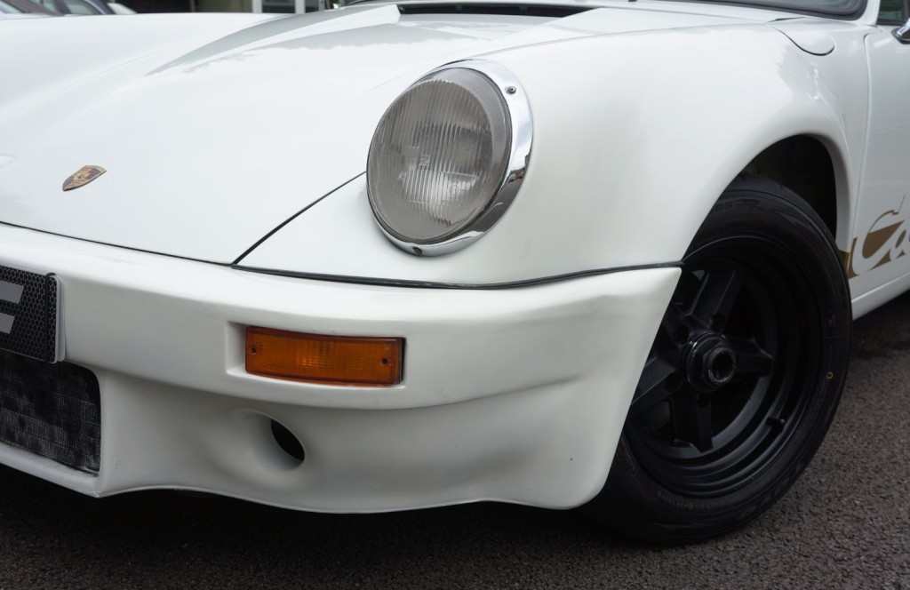PORSCHE 911 CLASSIC
