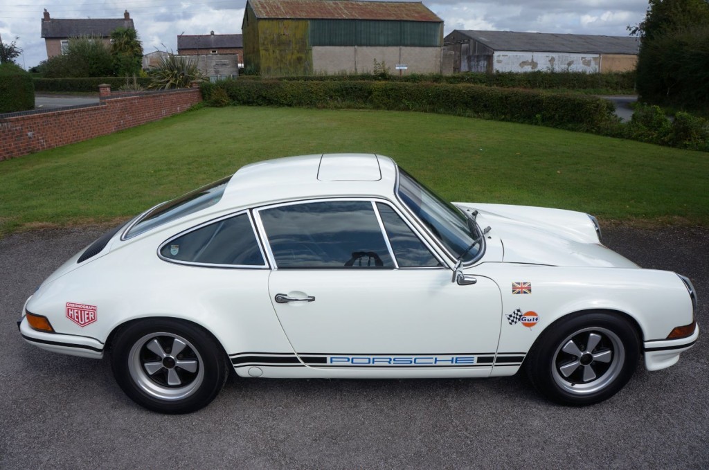 PORSCHE 911 CLASSIC