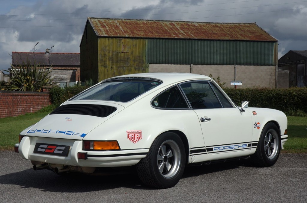 PORSCHE 911 CLASSIC