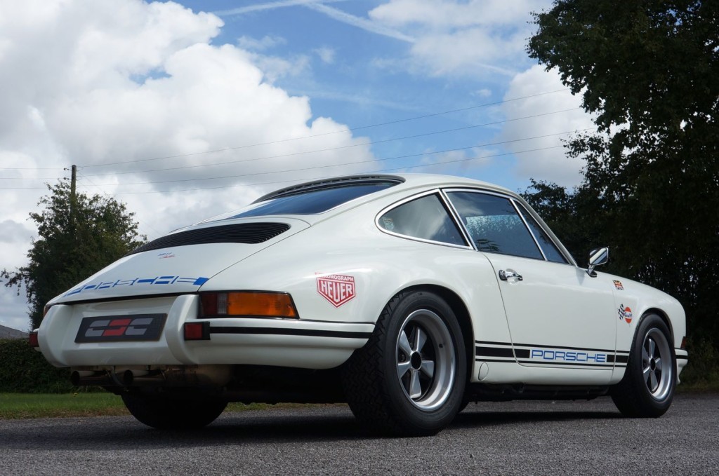 PORSCHE 911 CLASSIC