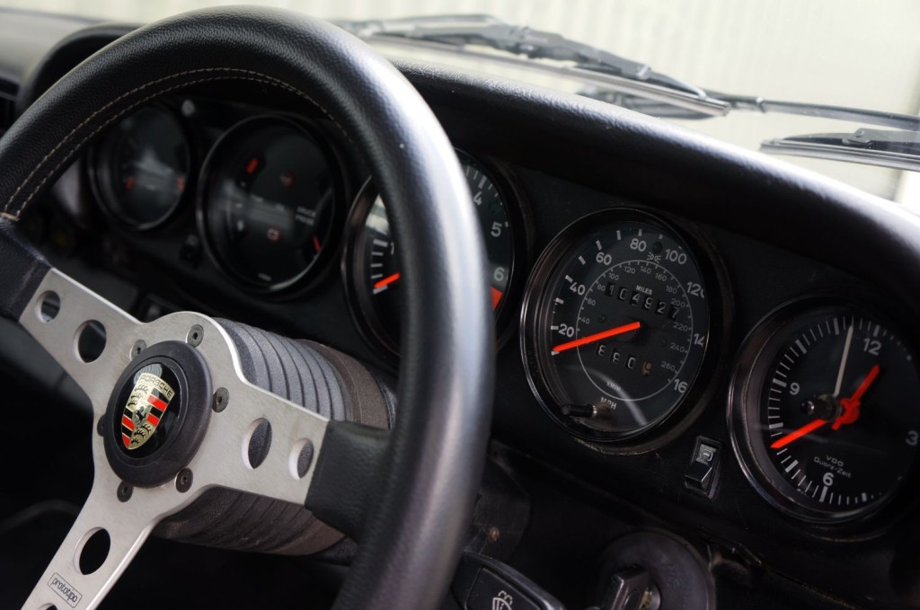 PORSCHE 911 CLASSIC