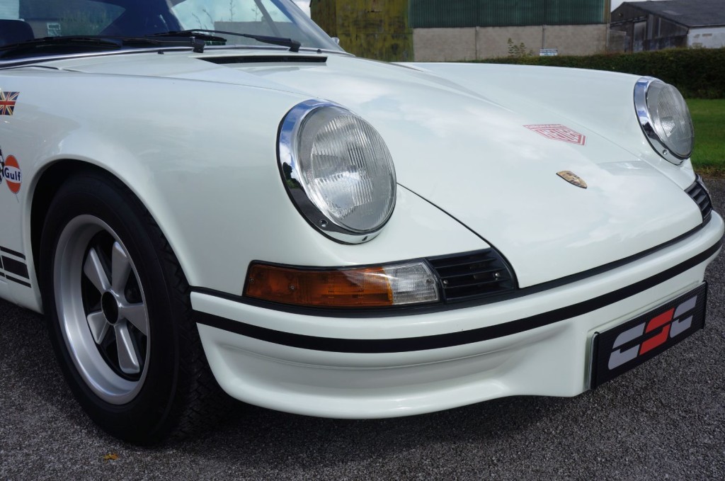 PORSCHE 911 CLASSIC