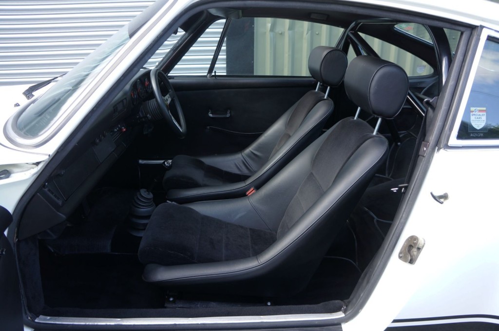 PORSCHE 911 CLASSIC
