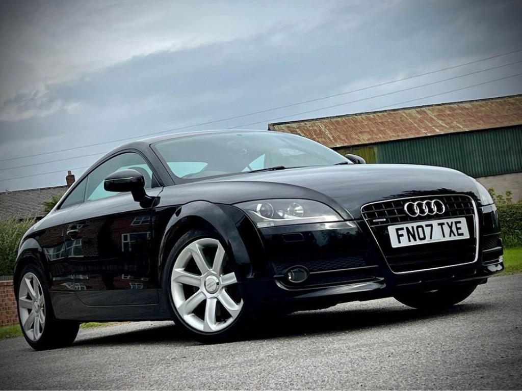AUDI TT