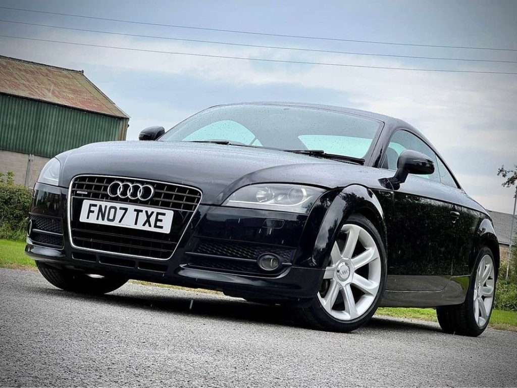 AUDI TT