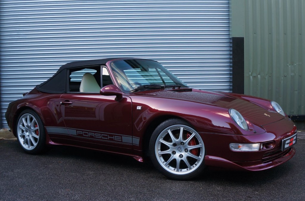 PORSCHE 911