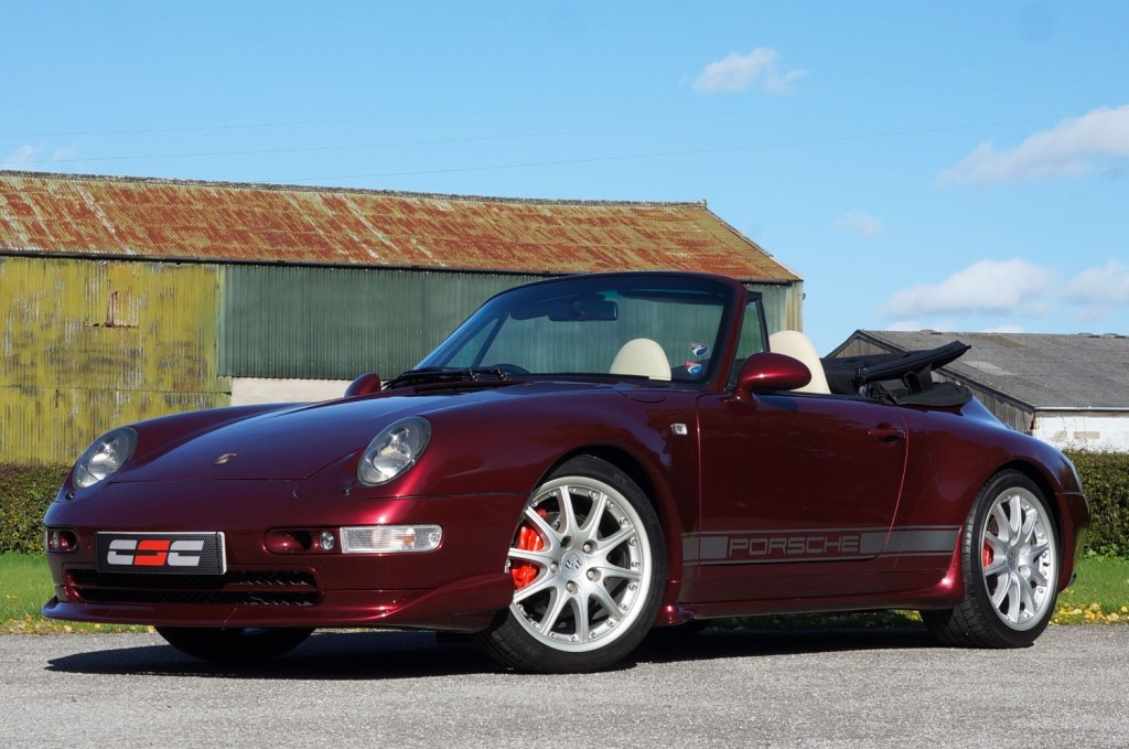 PORSCHE 911