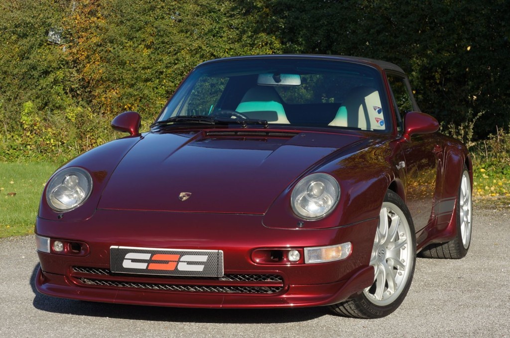 PORSCHE 911