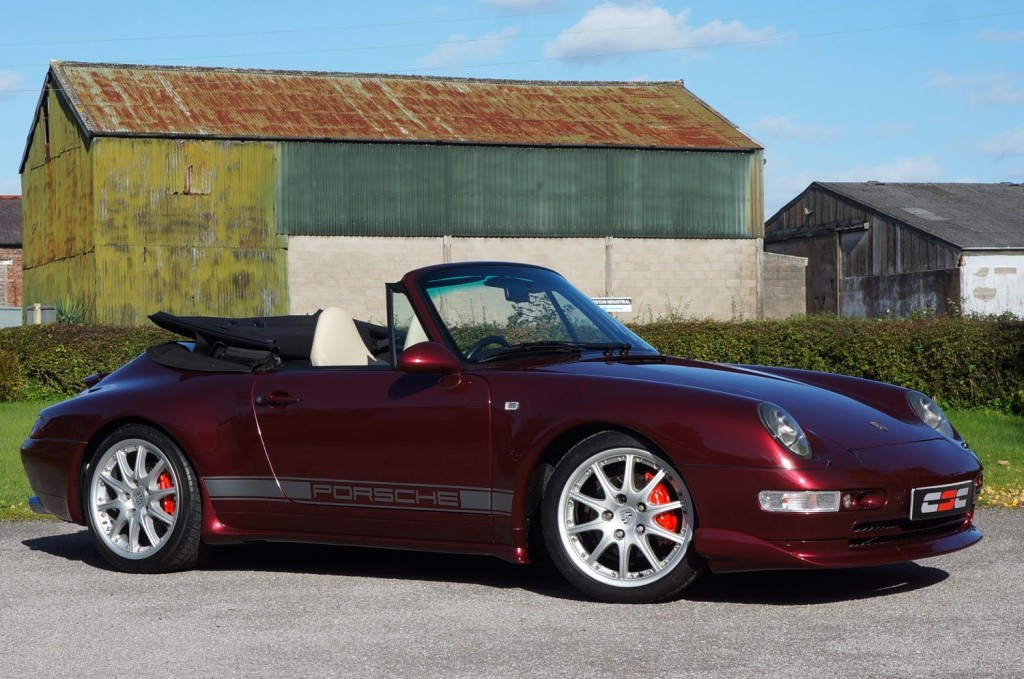PORSCHE 911