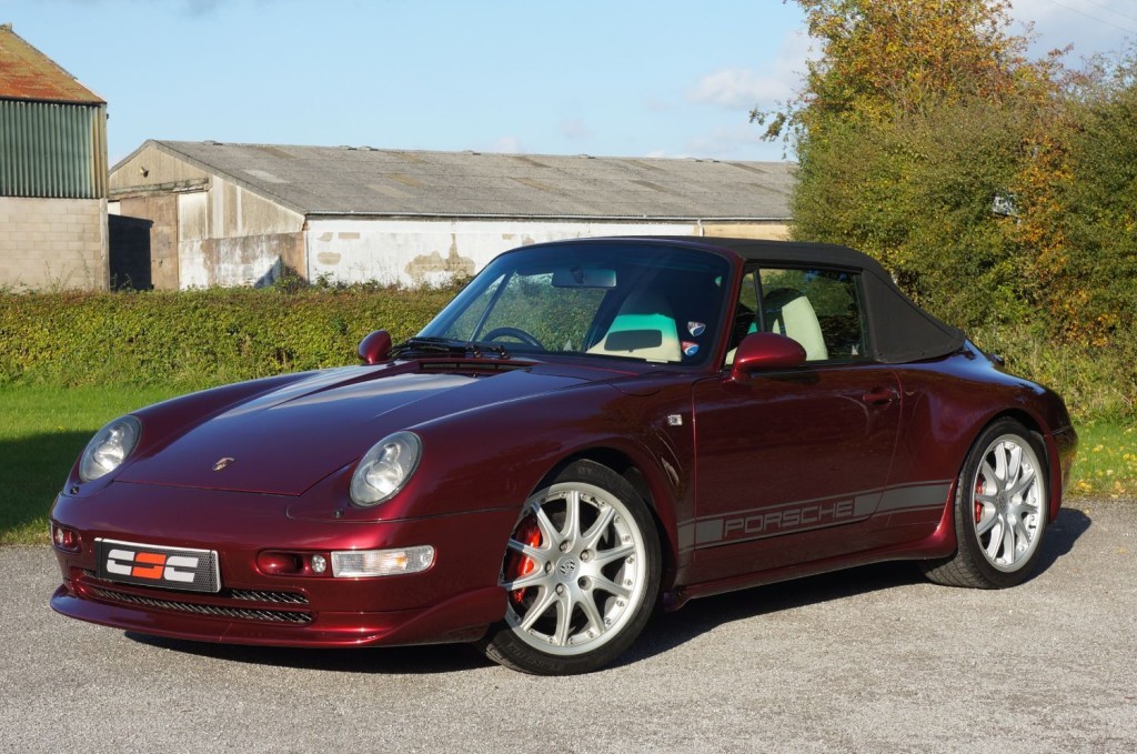 PORSCHE 911
