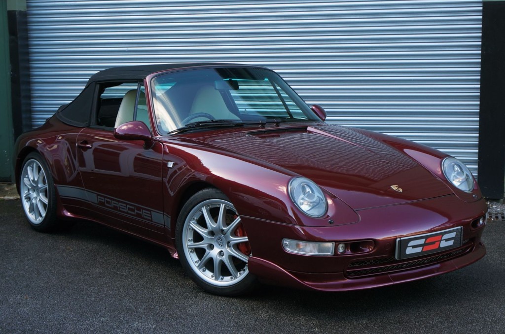 PORSCHE 911