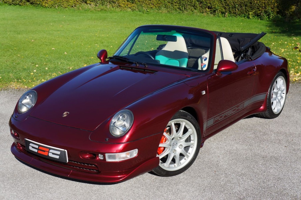 PORSCHE 911