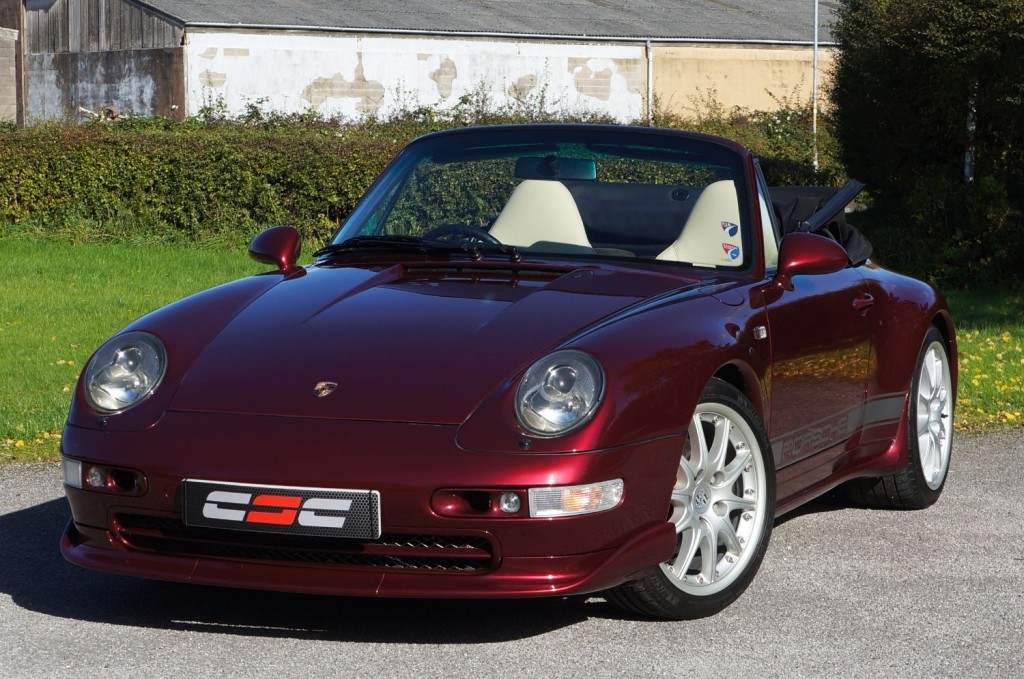 PORSCHE 911