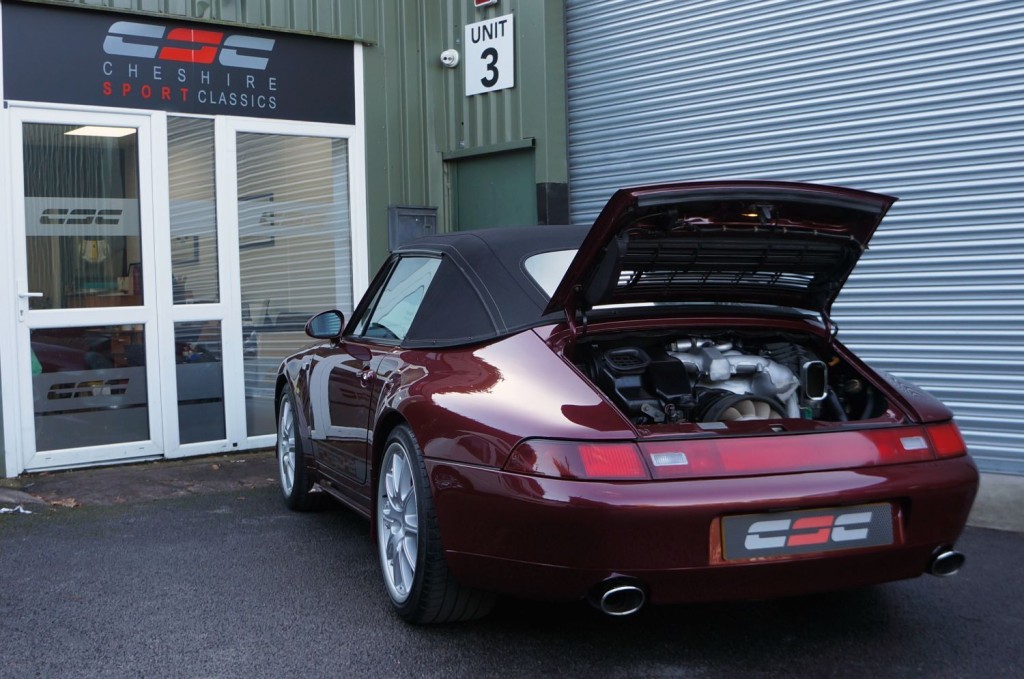 PORSCHE 911