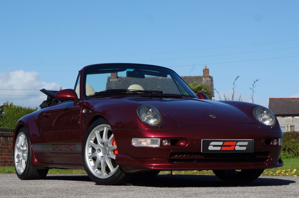 PORSCHE 911