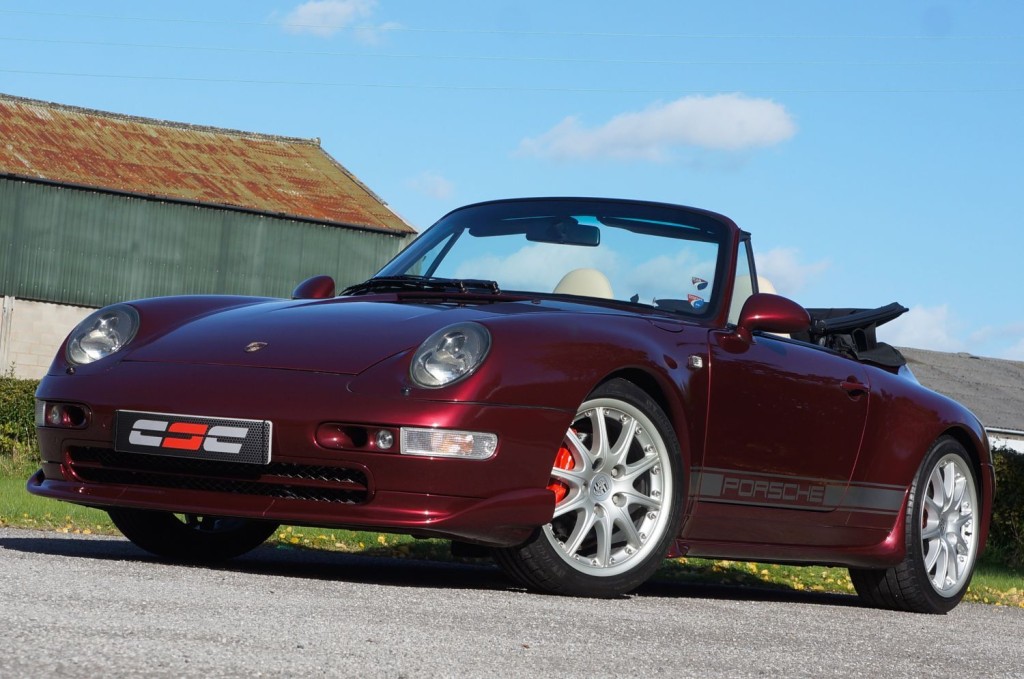 PORSCHE 911