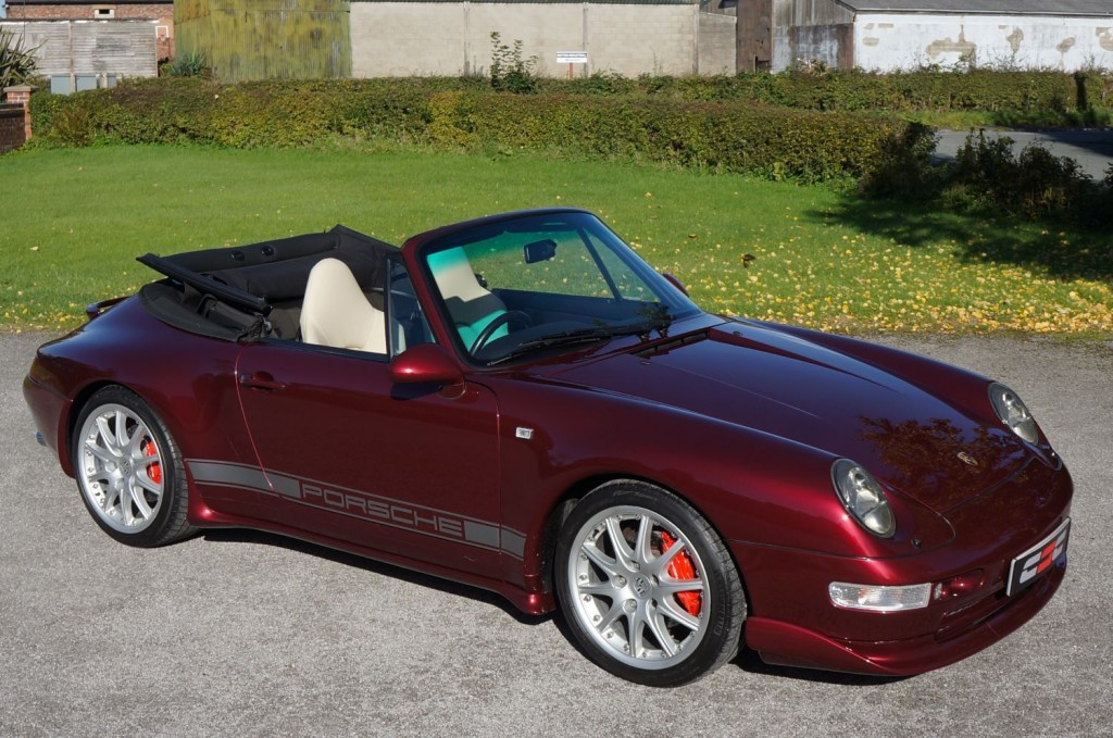 PORSCHE 911