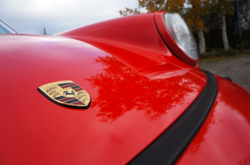 PORSCHE 911
