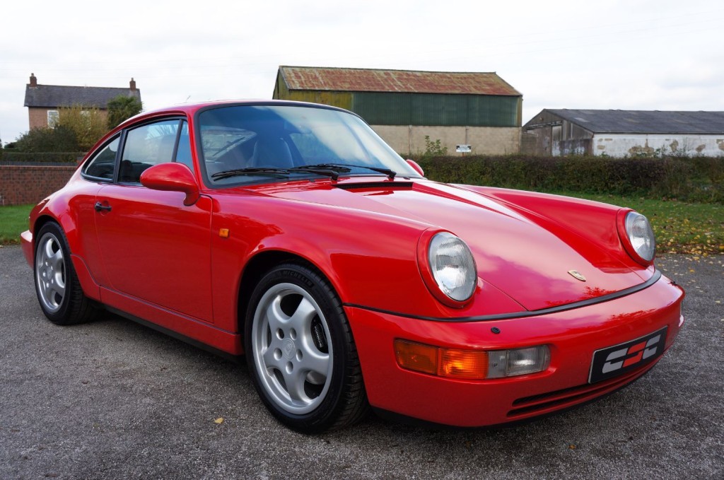PORSCHE 911
