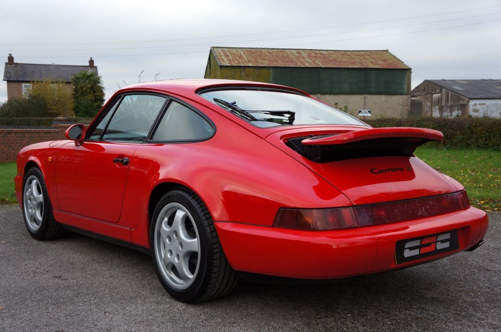 PORSCHE 911