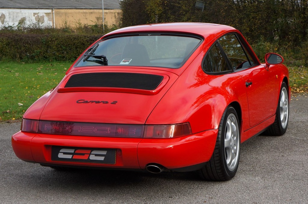 PORSCHE 911
