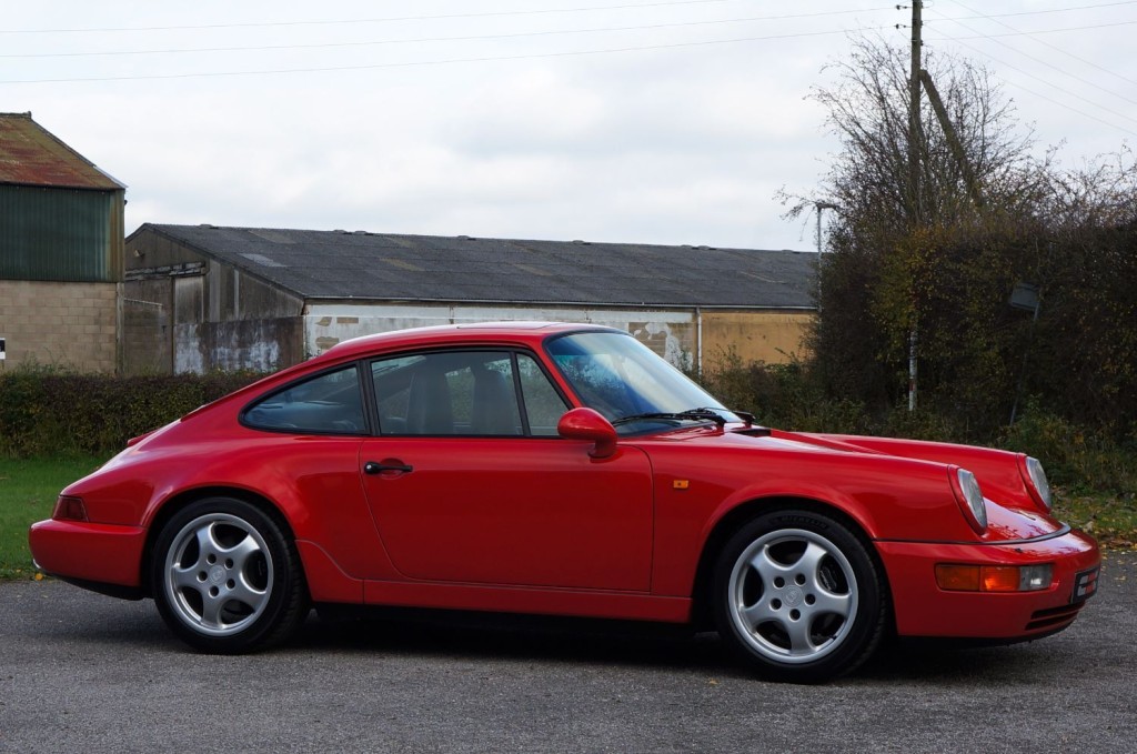 PORSCHE 911
