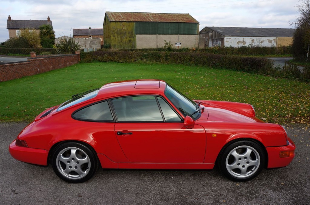 PORSCHE 911