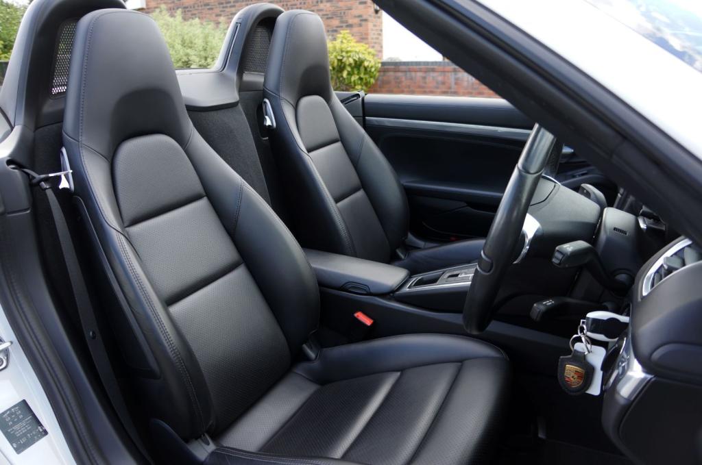 PORSCHE BOXSTER