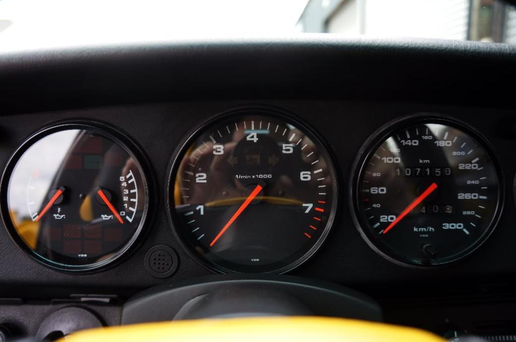 PORSCHE 911 CLASSIC
