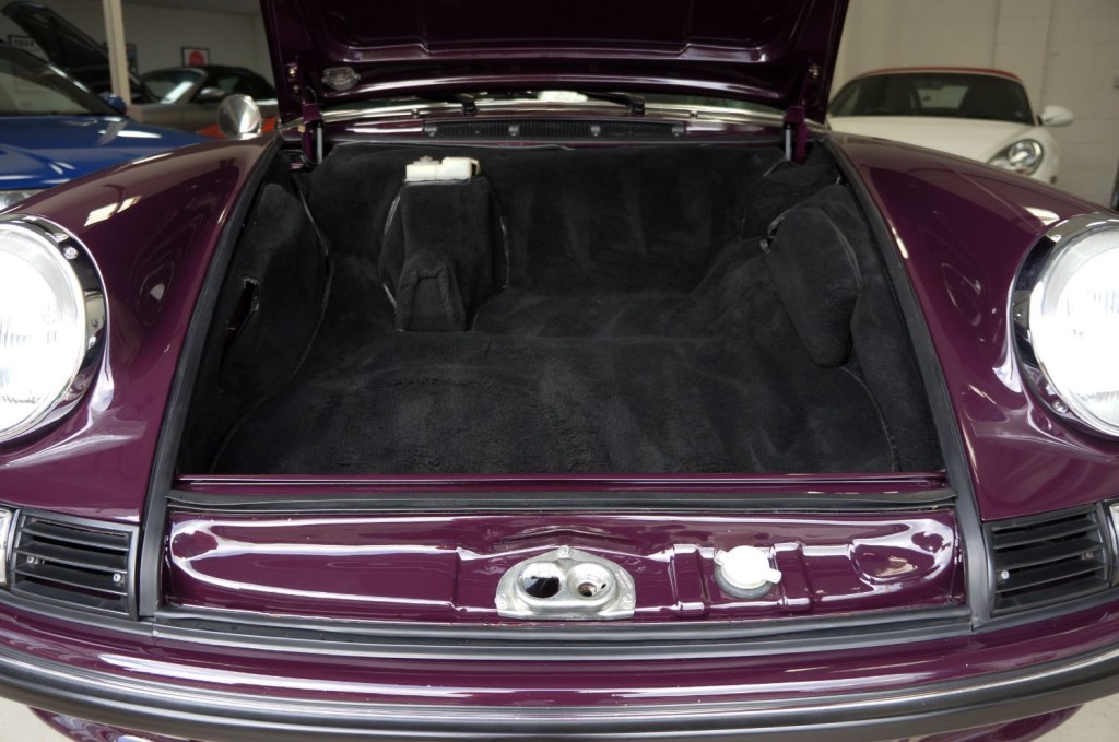 PORSCHE 911 CLASSIC