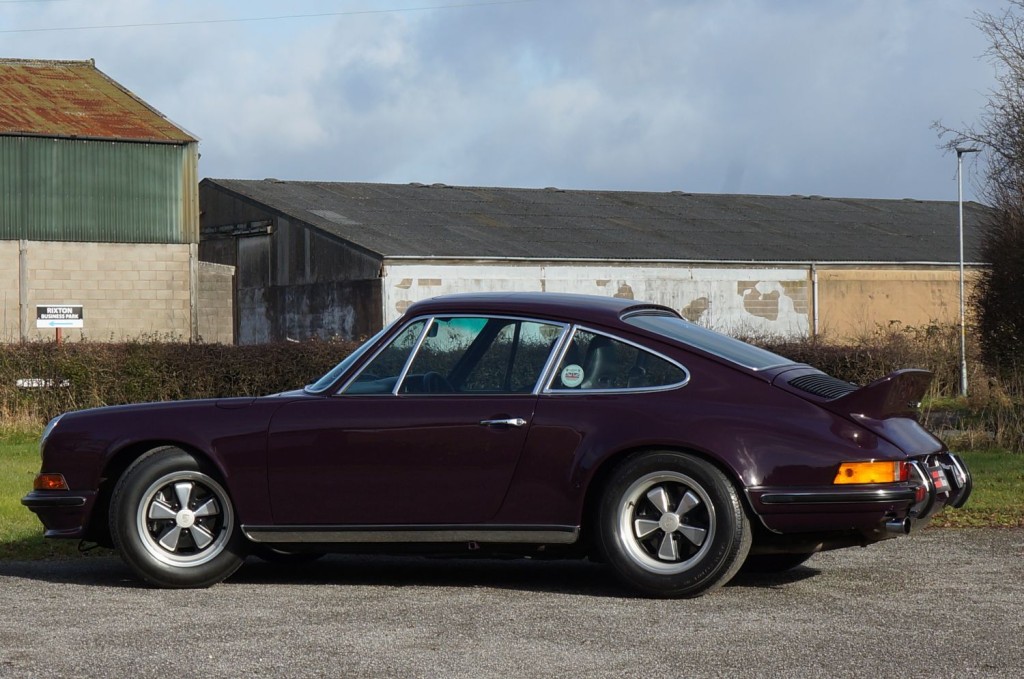 PORSCHE 911 CLASSIC