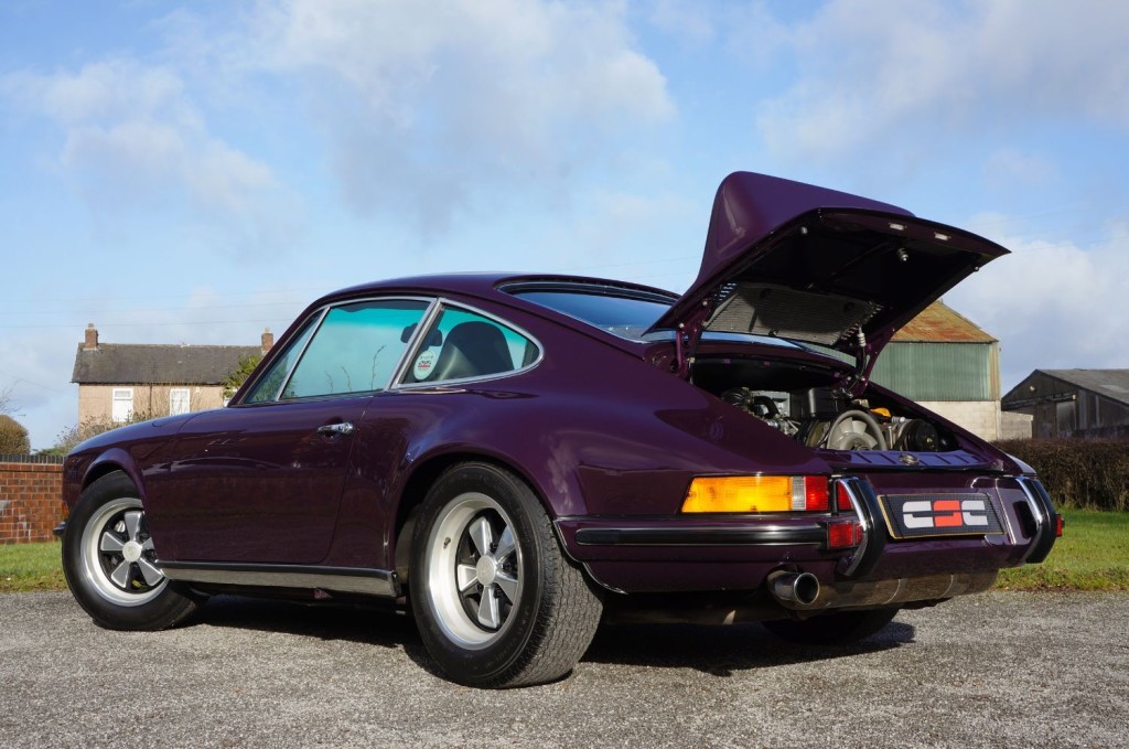PORSCHE 911 CLASSIC